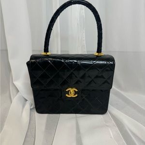 Vintage Chanel Top  Handel